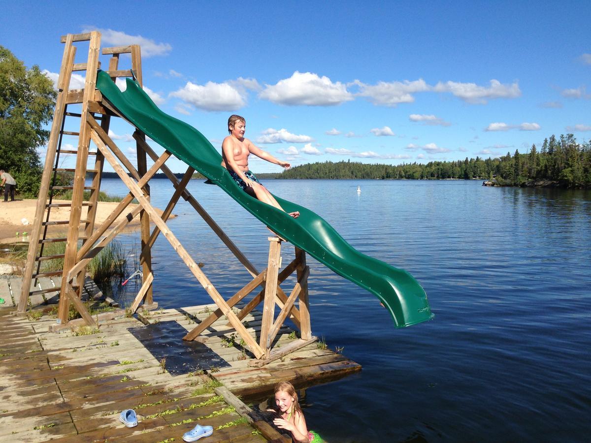 Bakers Narrows Lodge And Conference Center Флин-Флон Экстерьер фото
